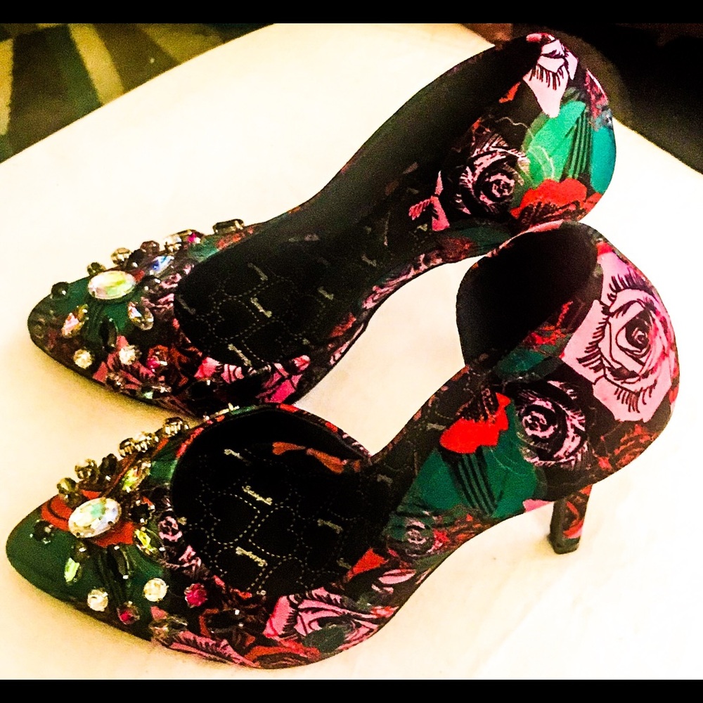 COPY - Betseyville Betsey Johnson PrinceP floral 6.5